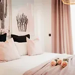 Tinajas Chic בית נופש *