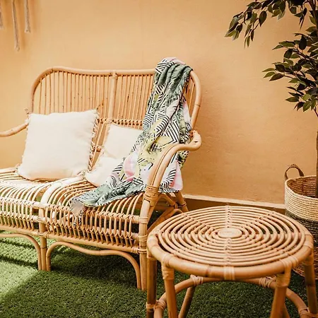 Tinajas Chic * Corralejo