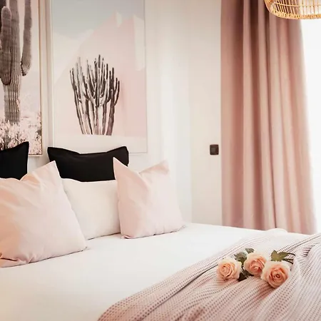 Tinajas Chic Feriehus *