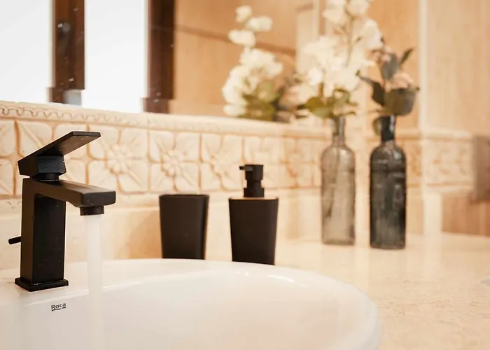 Tinajas Chic * Κοραλέχο