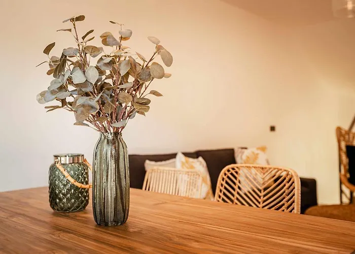 Tinajas Chic Κοραλέχο