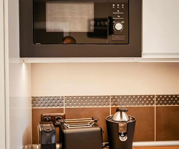 Tinajas Chic * Κοραλέχο