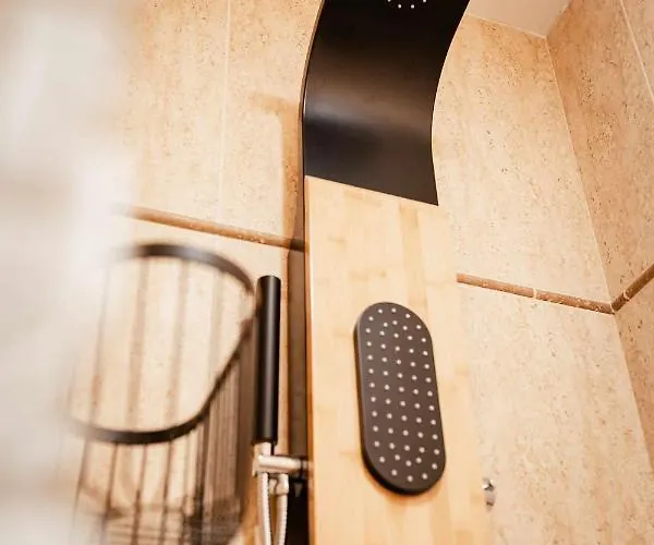 Tinajas Chic Κοραλέχο